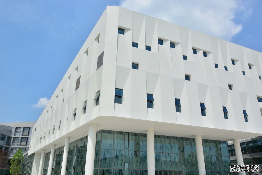 <b>西华大学宜宾产教融合实训基地建设项目 GRC板</b>