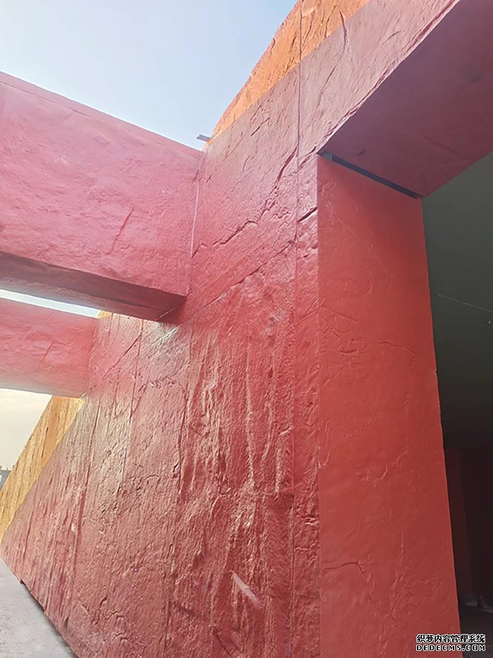 <b>GRC仿红砂岩幕墙板</b>